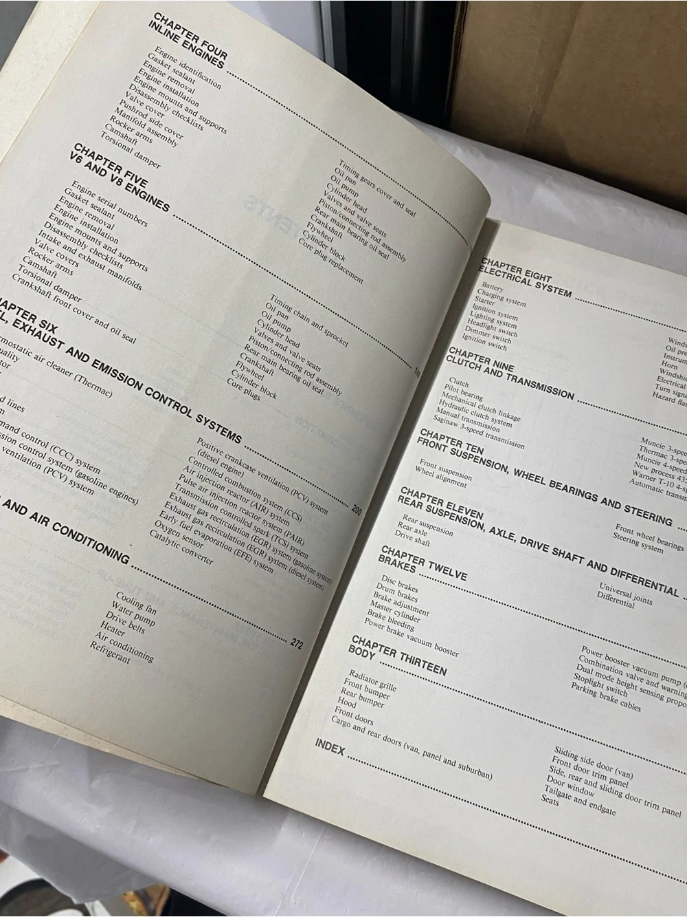 Chevy & GMC Super Shop Manual Distressed